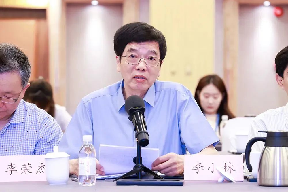 中國招標投標協(xié)會招標代理機構專業(yè)委員會換屆會議暨第三屆第一次工作會議在京成功召開